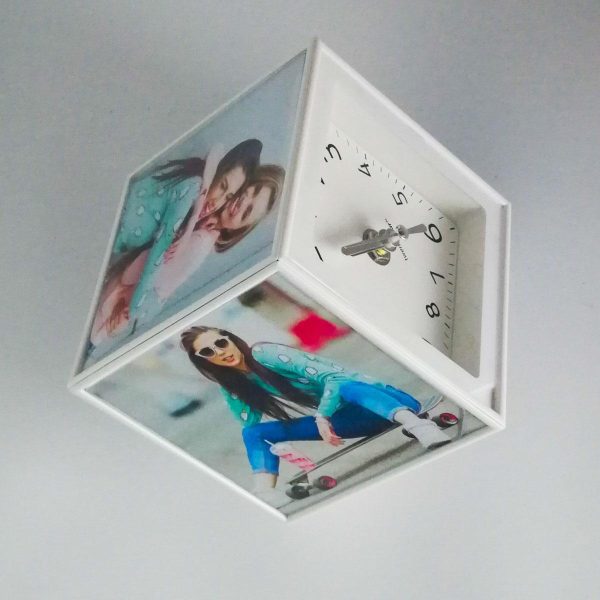 Cubo Giratório para Fotos com Relógio - Image 2
